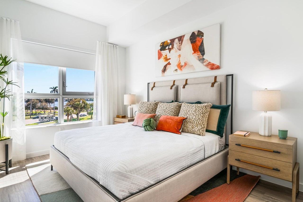 2121 Broward Ave #2121-403 - Photo 4 of 9