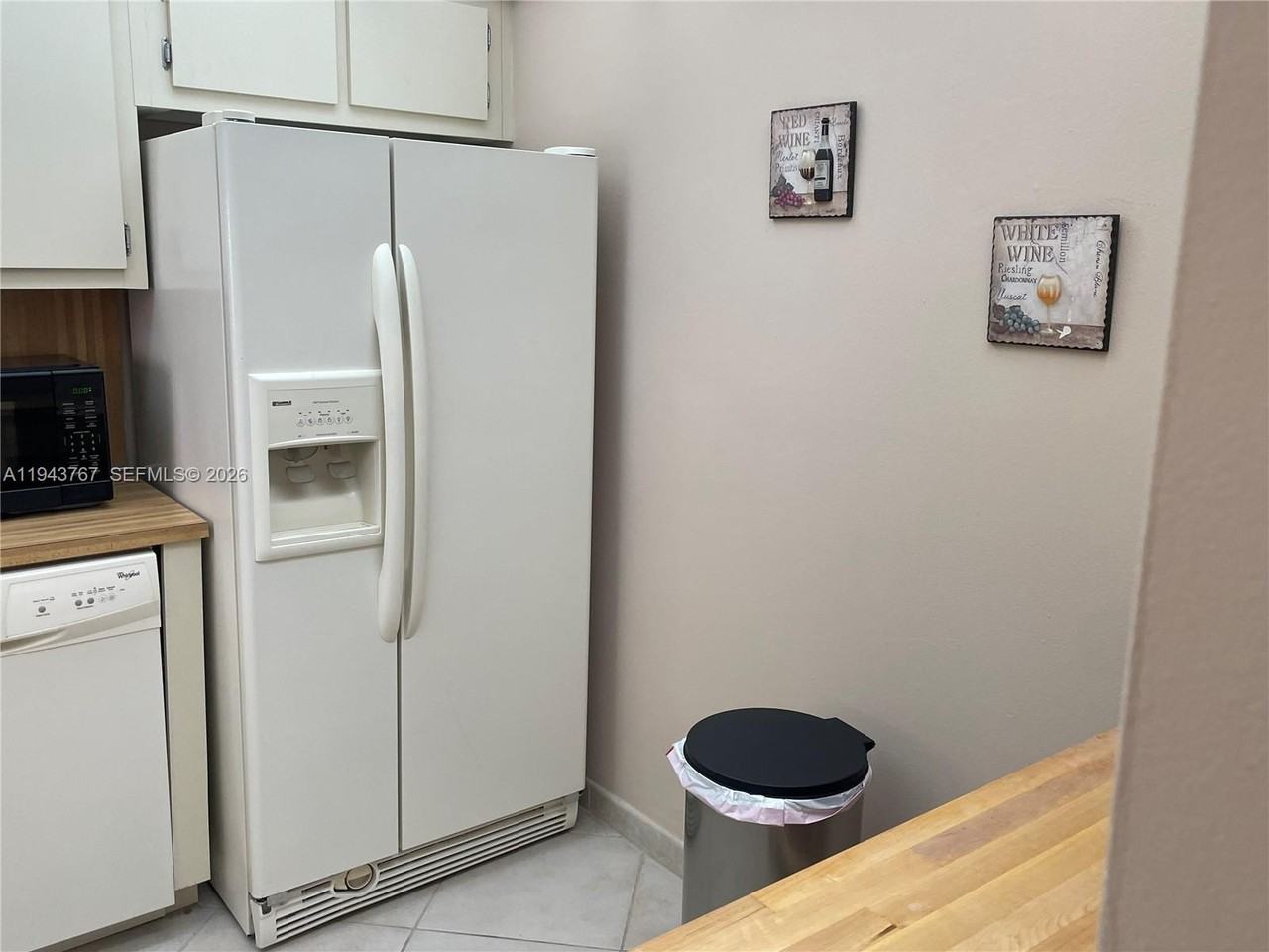 2625 Collins Ave #2625-301 - Photo 6 of 50