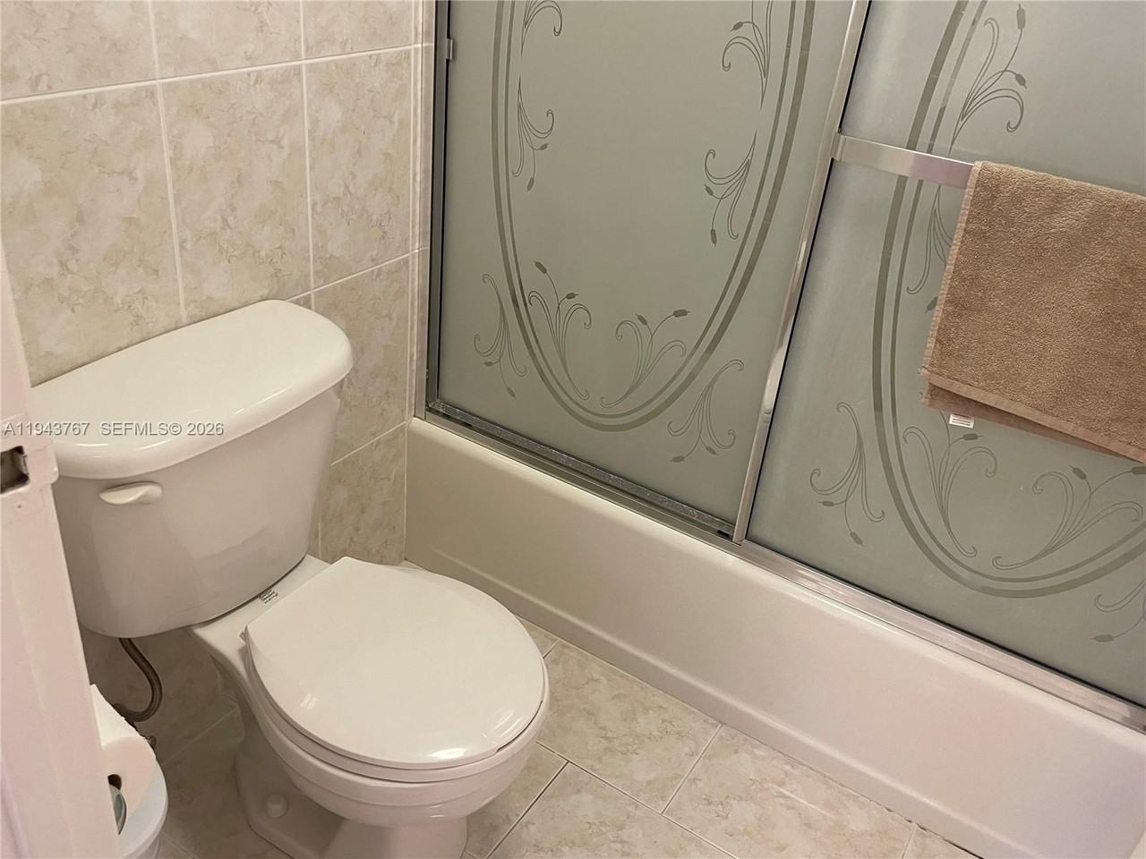 2625 Collins Ave #2625-301 - Photo 7 of 50