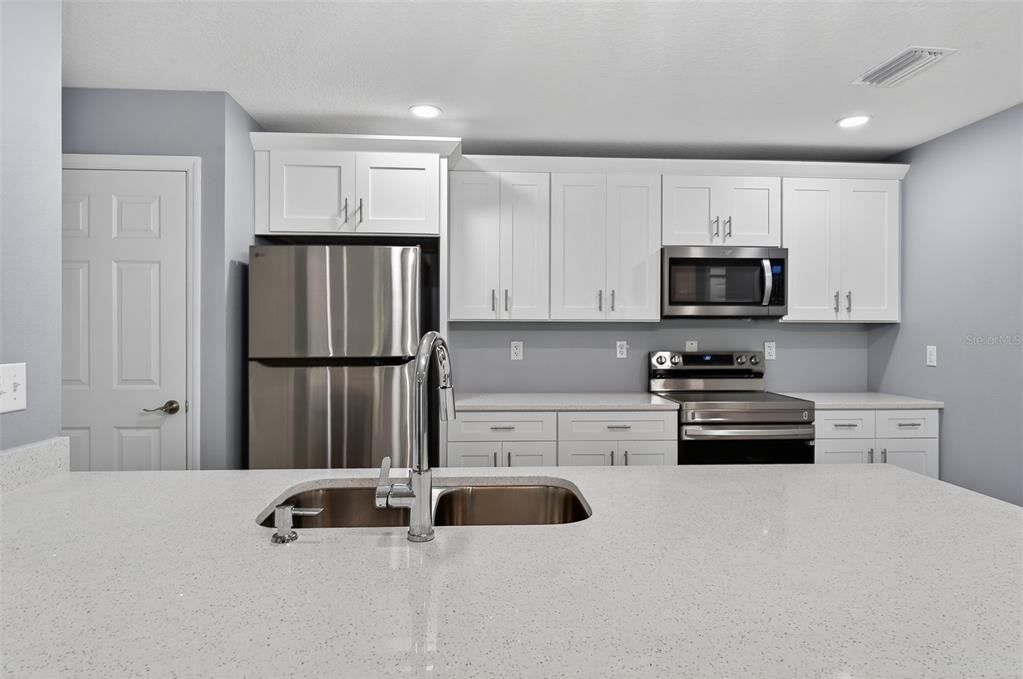 12909 Star Country Ln #12909B - Photo 7 of 19