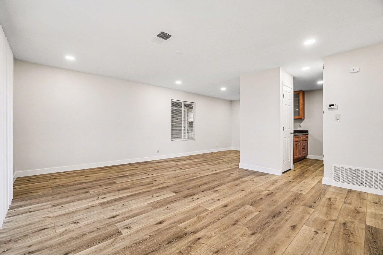 2009 Olivera Rd #2009D - Photo 2 of 12