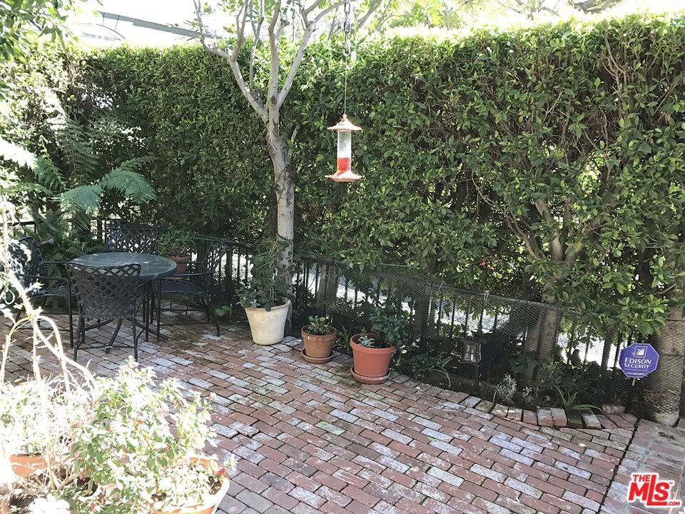 8727 Shoreham Dr #8727-2 - Photo 4 of 25