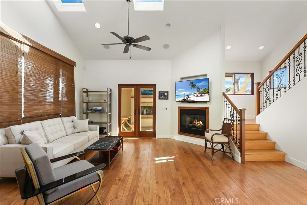 601 1/2 Poinsettia Ave #601 - Photo 3 of 28