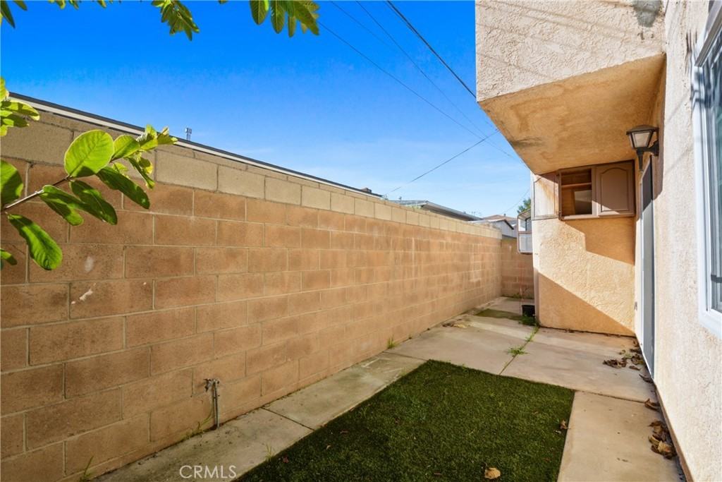 4438 W 165th St #4438 - Photo 3 of 12