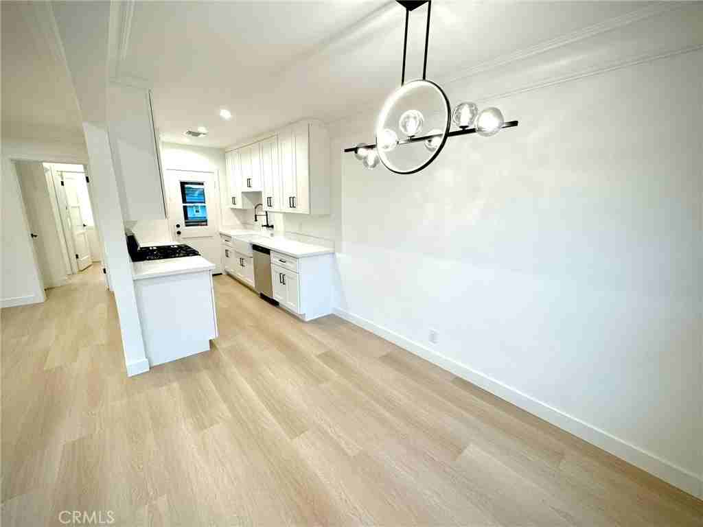 1700 Del Valle Ave - Photo 6 of 19