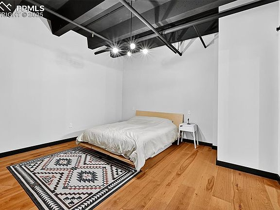 20 Boulder Crescent St #12 - Photo 4 of 16