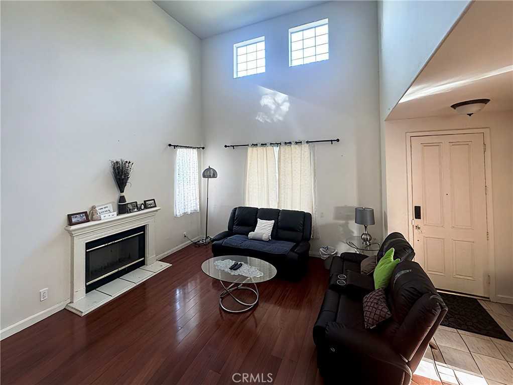 15758 Cadwell St #15758 - Photo 5 of 15