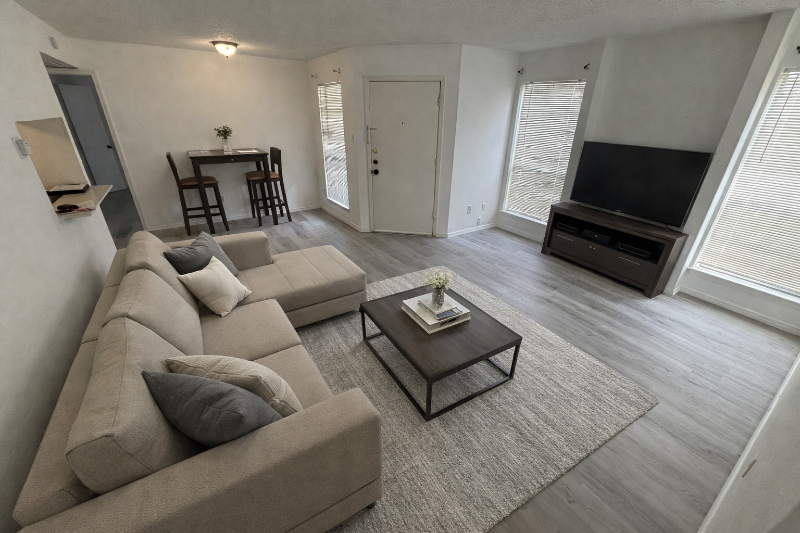 919 S Weatherred Dr #121