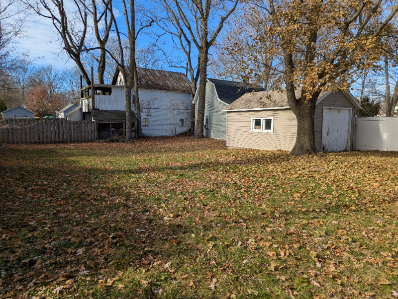 518 N Hanover St - Photo 5 of 17