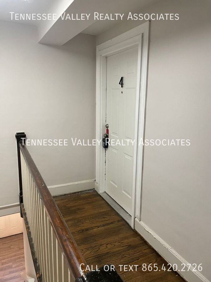 419 Noelton Dr #4 - Photo 2 of 13