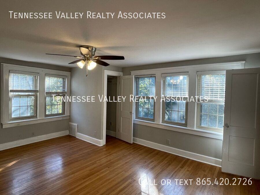 419 Noelton Dr #4 - Photo 4 of 13