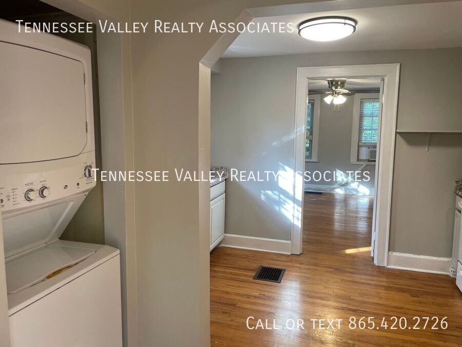 419 Noelton Dr #4 - Photo 6 of 13