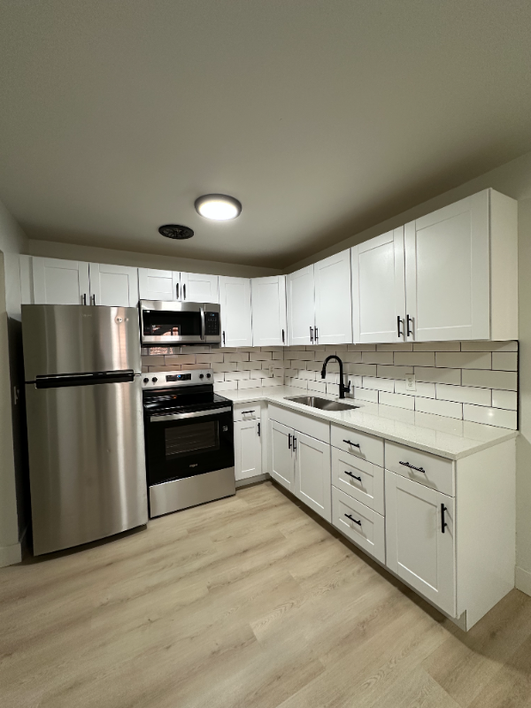 1340 S St #1 - Photo 6 of 20