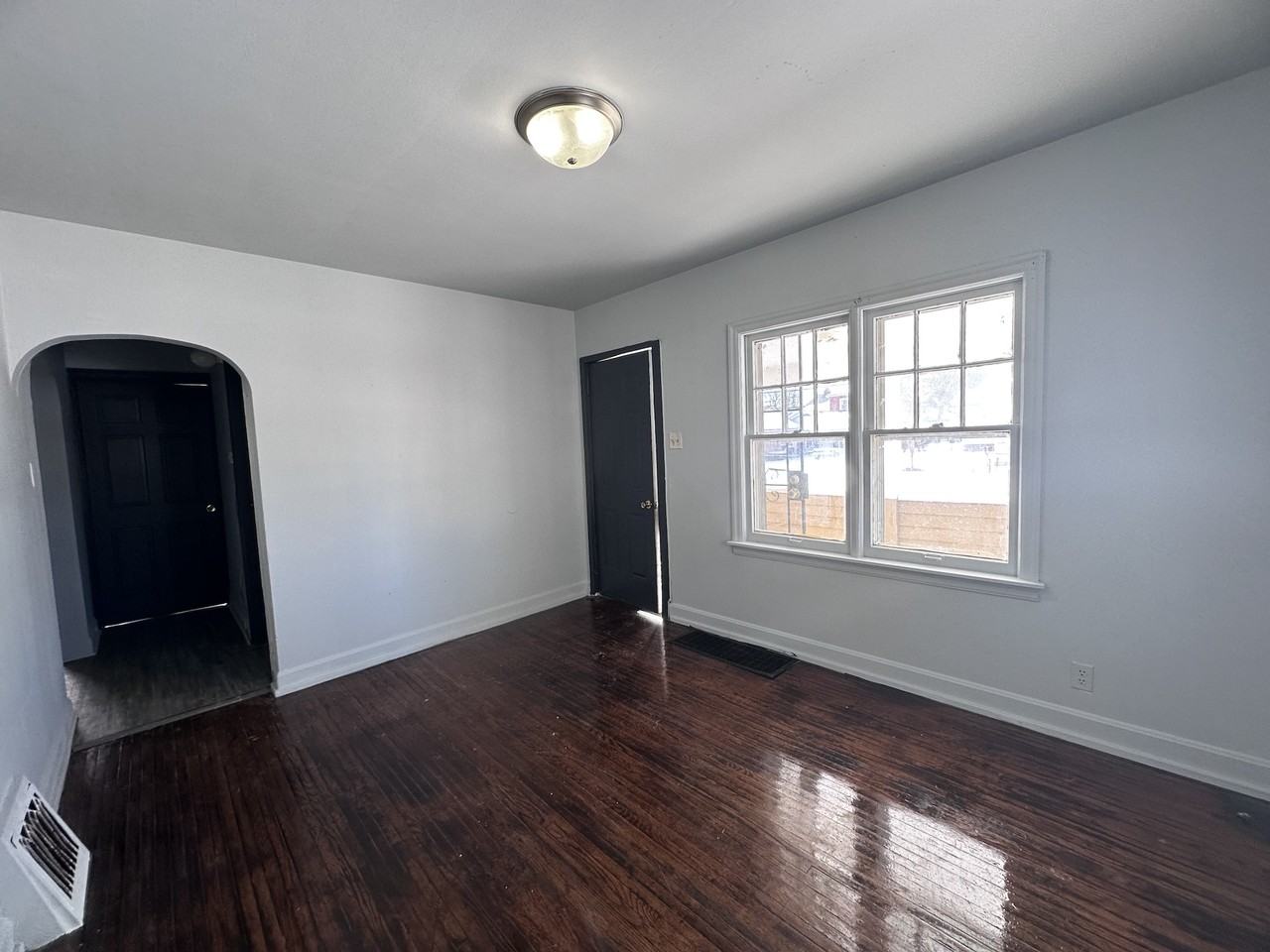 N Virginia Ave - Photo 7 of 11