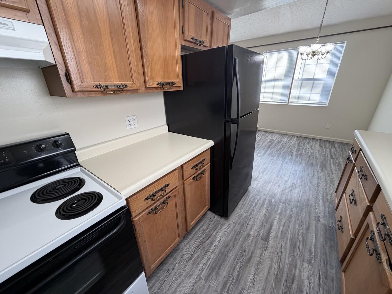 23609-2 N 1800 #E - Photo 3 of 17