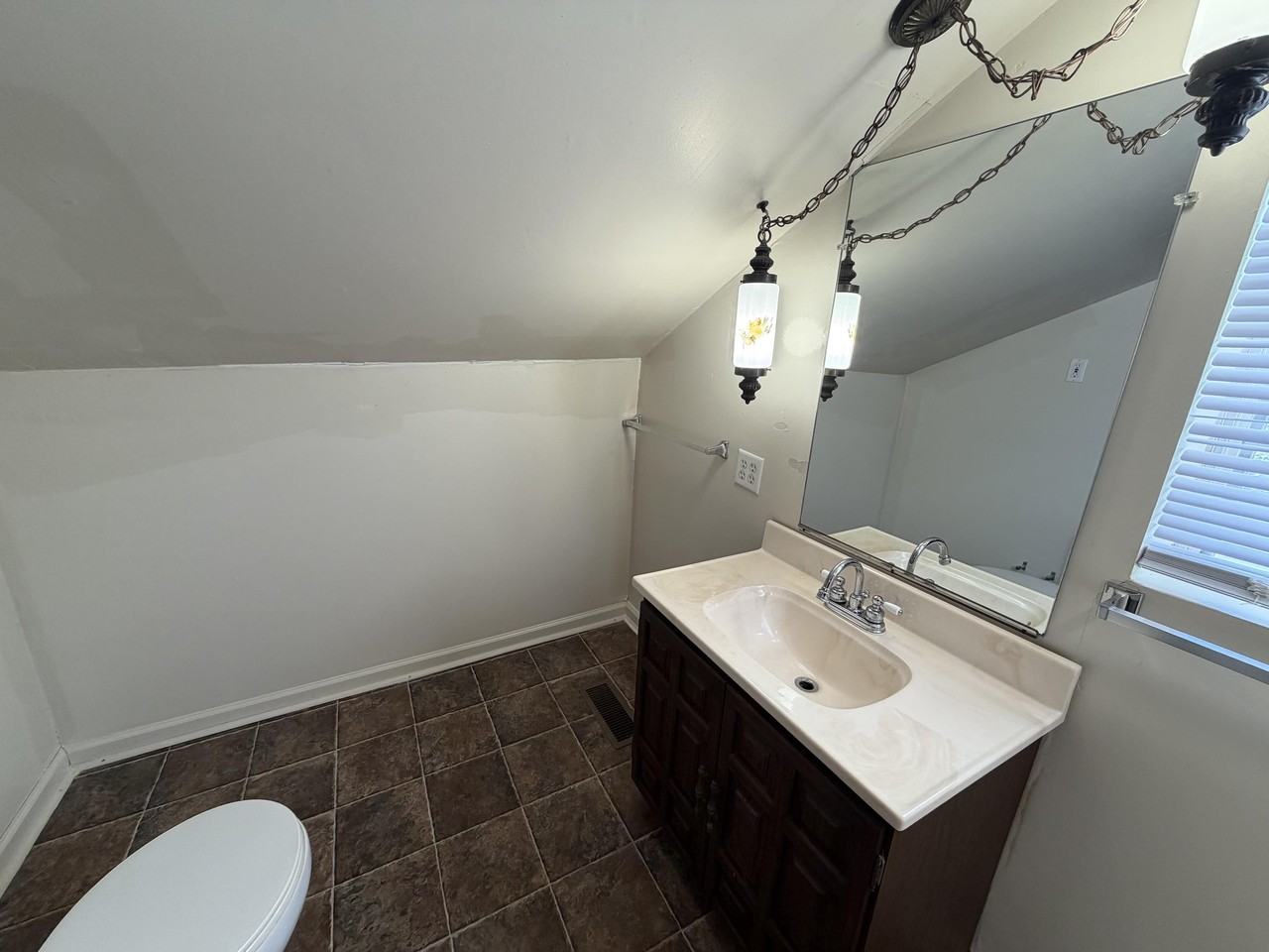 23609-2 N 1800 #E - Photo 6 of 17