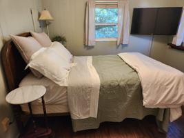 featured image of 420 49th St E #1