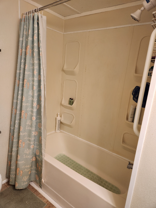 420 49th St E #1 - Photo 7 of 20