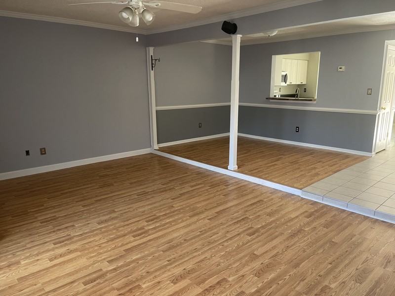 4310 Brighton Ln - Photo 3 of 18