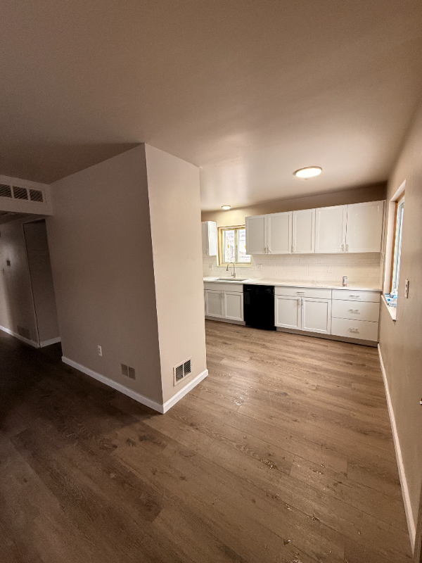 20795 Helle Ave - Photo 2 of 10