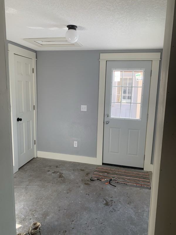 603 E 1st St - Photo 4 of 14