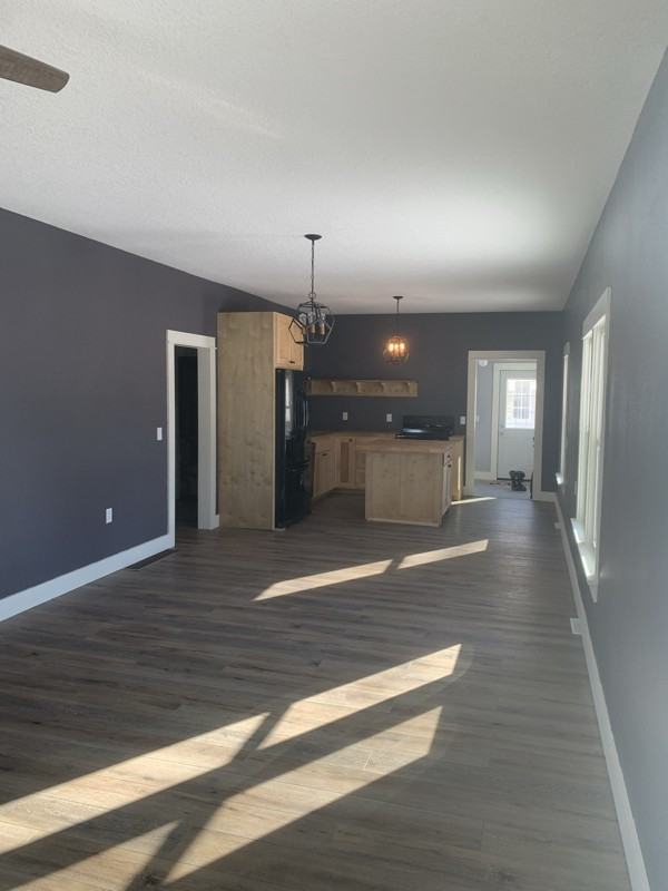 603 E 1st St - Photo 6 of 14