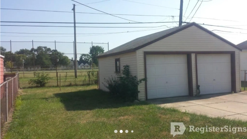 629 Moran Ave - Photo 2 of 8