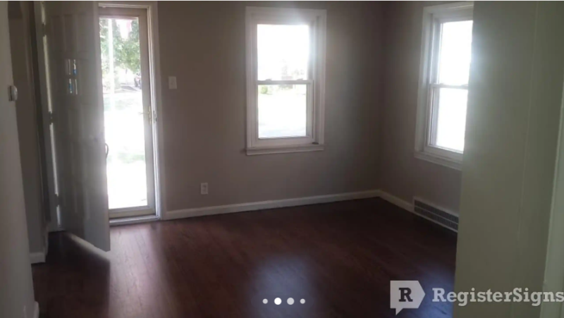 629 Moran Ave - Photo 3 of 8