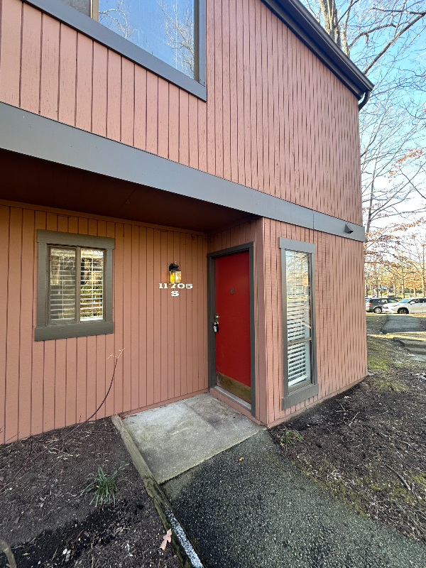 11705 S Briar Patch Dr - Photo 2 of 29