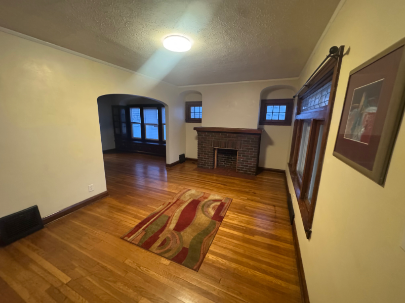 7414 Marlborough Ave - Photo 3 of 12