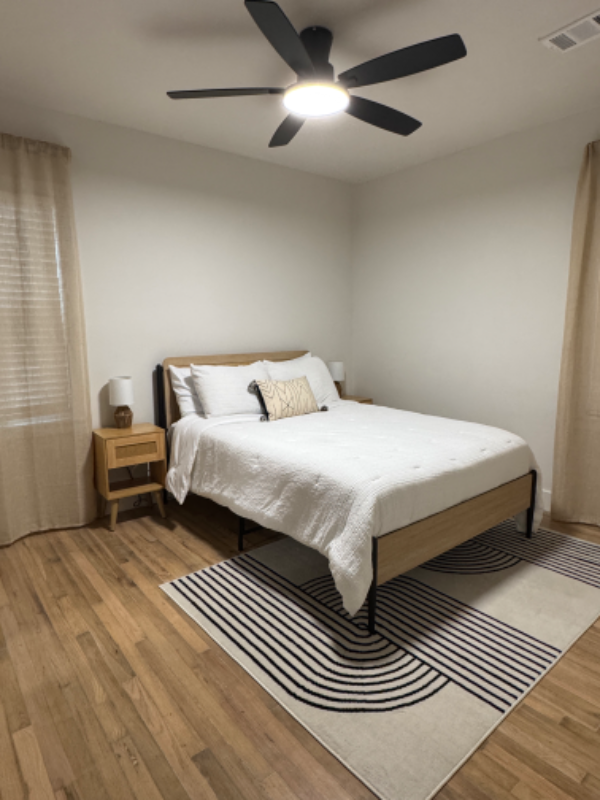 326 Wilkinson Dr Se #A - Photo 5 of 9