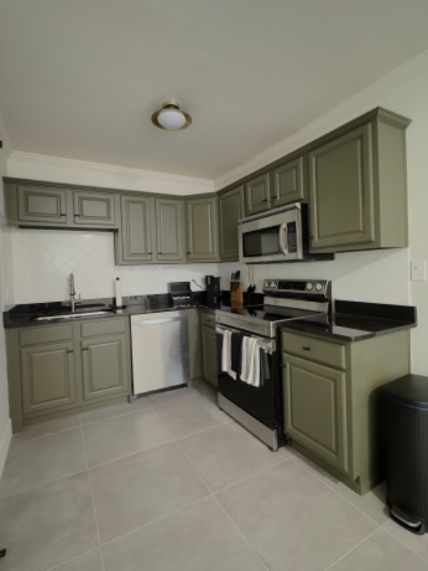 326 Wilkinson Dr Se #A - Photo 7 of 9