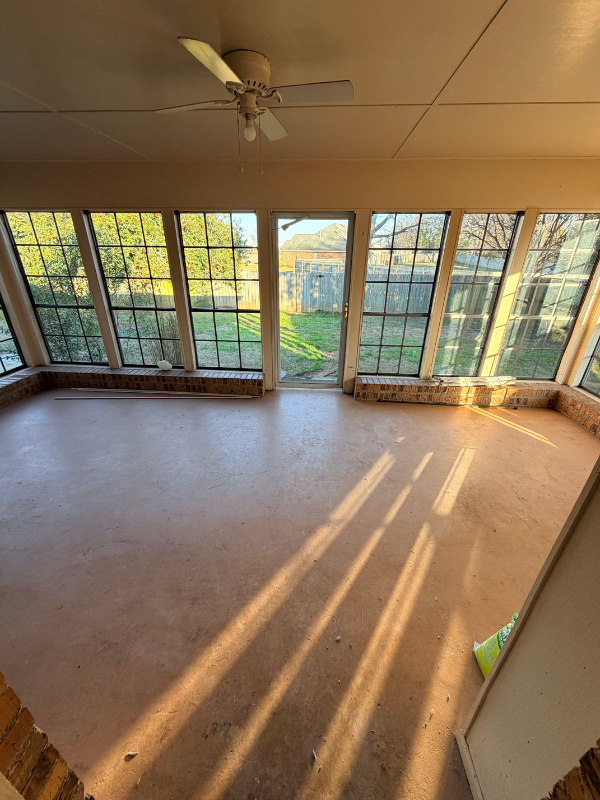 406 Sheila Blvd - Photo 6 of 13