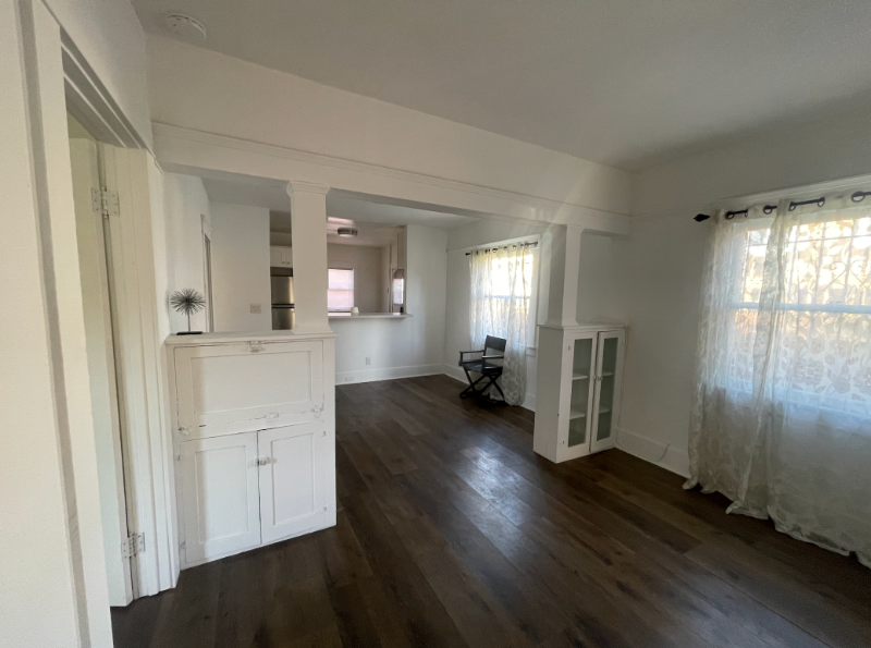 1625 W 55th St #1-2 - Photo 2 of 16