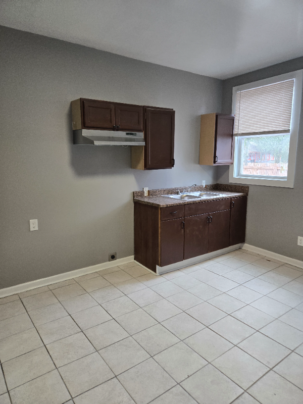 2123 Highland Ave #B - Photo 6 of 6