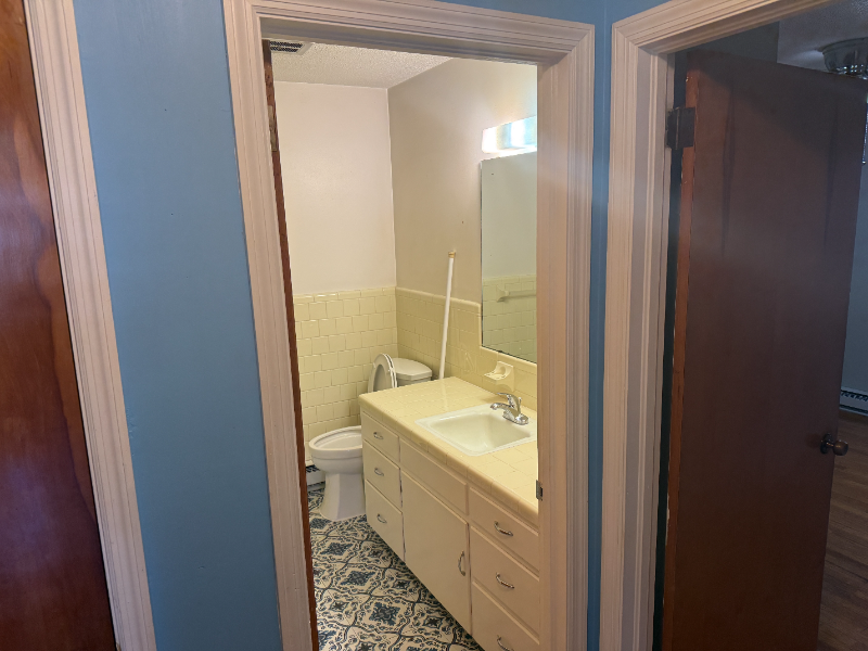 3733 Wakefield Ln - Photo 5 of 14