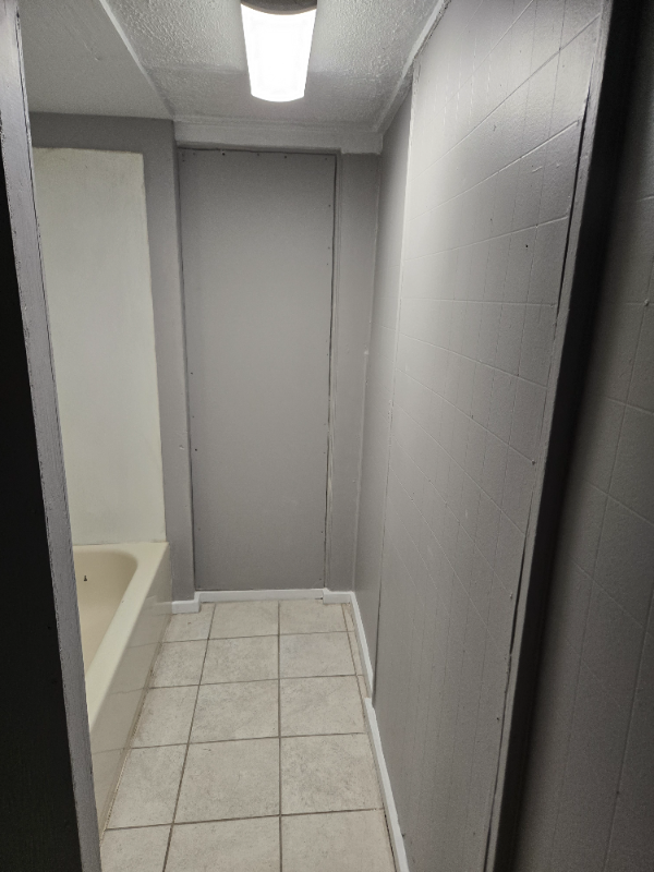 2123 Highland Ave #A - Photo 6 of 8