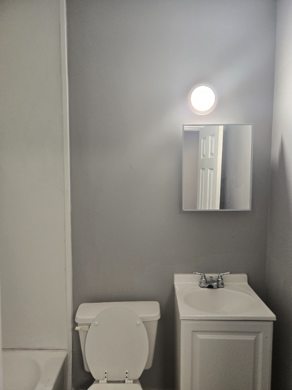 2123 Highland Ave #C - Photo 4 of 6