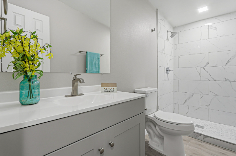 9207 Santa Rosalia Ct #B - Photo 7 of 14