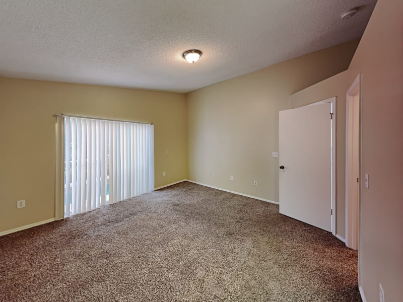 1618 Maplestead Ct - Photo 6 of 12