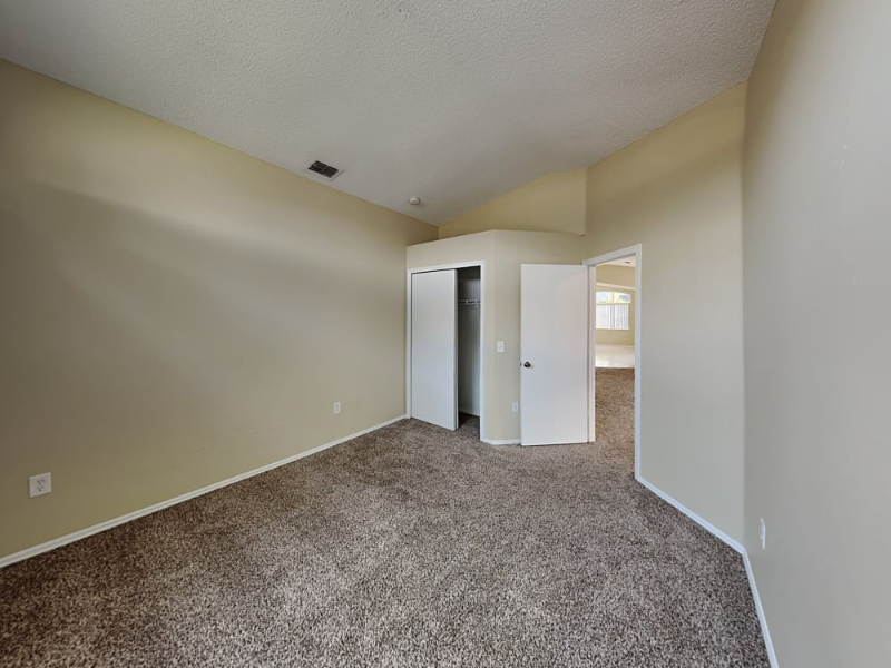 1618 Maplestead Ct - Photo 7 of 12