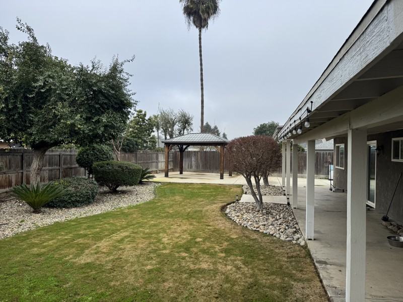 2804 Sandlewood Dr - Photo 3 of 9