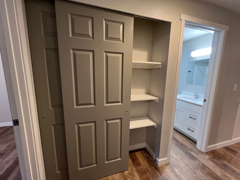 2400 20th Ave Nw - Photo 5 of 18