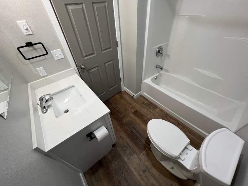 2400 20th Ave Nw - Photo 6 of 18