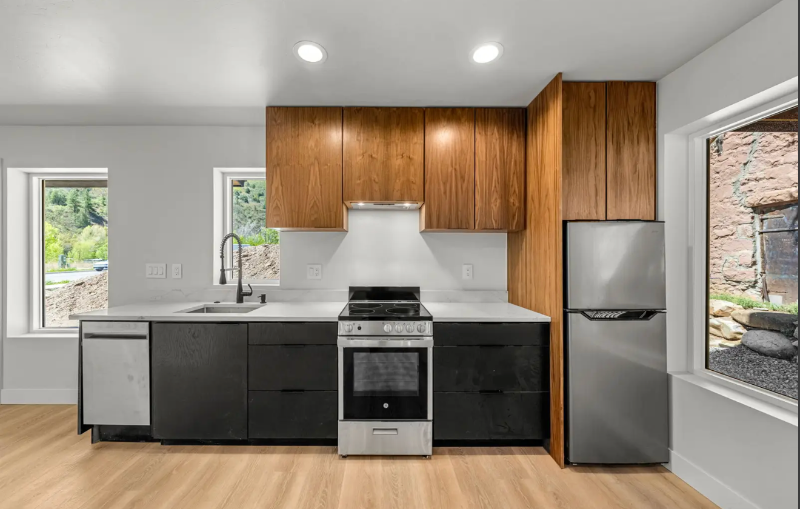 235 Rosemary Ln #B - Photo 2 of 3