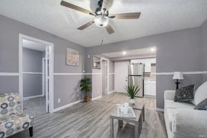 featured image of 1911 Clyde St