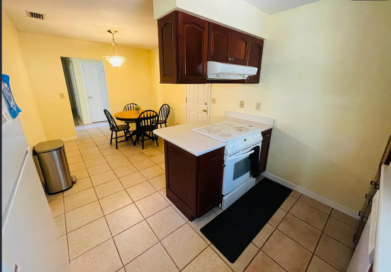 240 Se Sandia Way - Photo 7 of 13