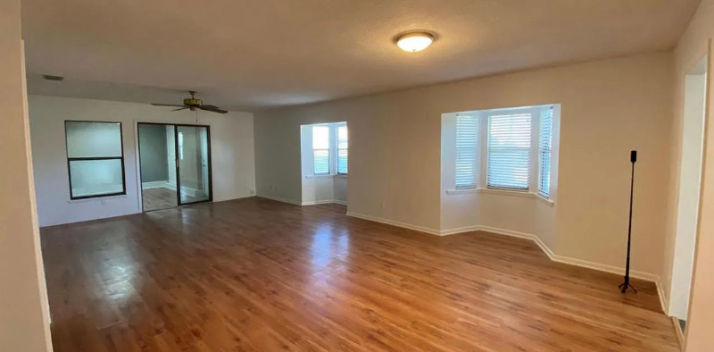 992 S Marion Ave - Photo 2 of 14