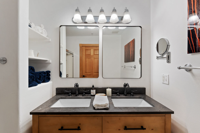 10237 Nw Wilshire Ln - Photo 7 of 20