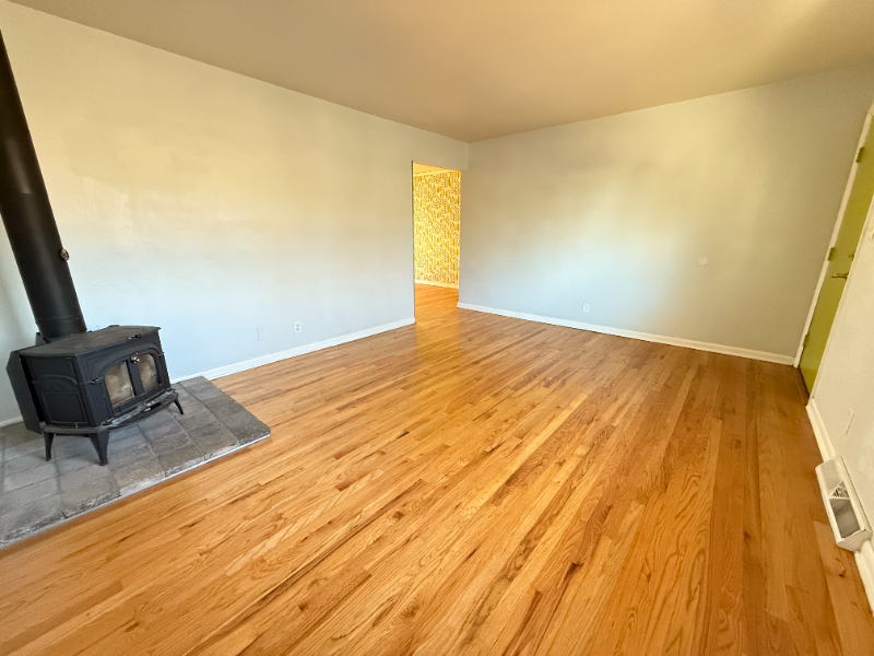 2994 25th St - Photo 4 of 16